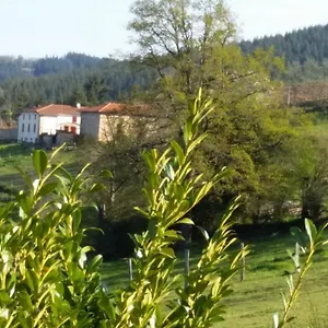 Ferme Des Entremains France
